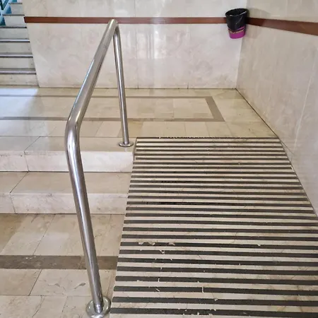 Piso 110m² En El Palo Con Parking Cerca De La Playa Málaga